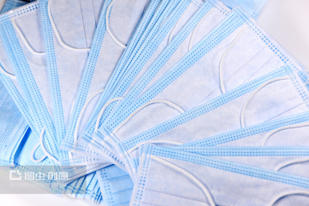 藍色一次性防病毒口罩 醫(yī)生與公眾的健康守護者
